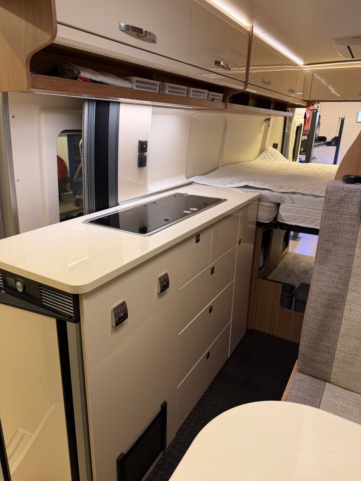 Fiat Hobby 2,3 MJT Vantana K65 ET Deluxe aut. 5d