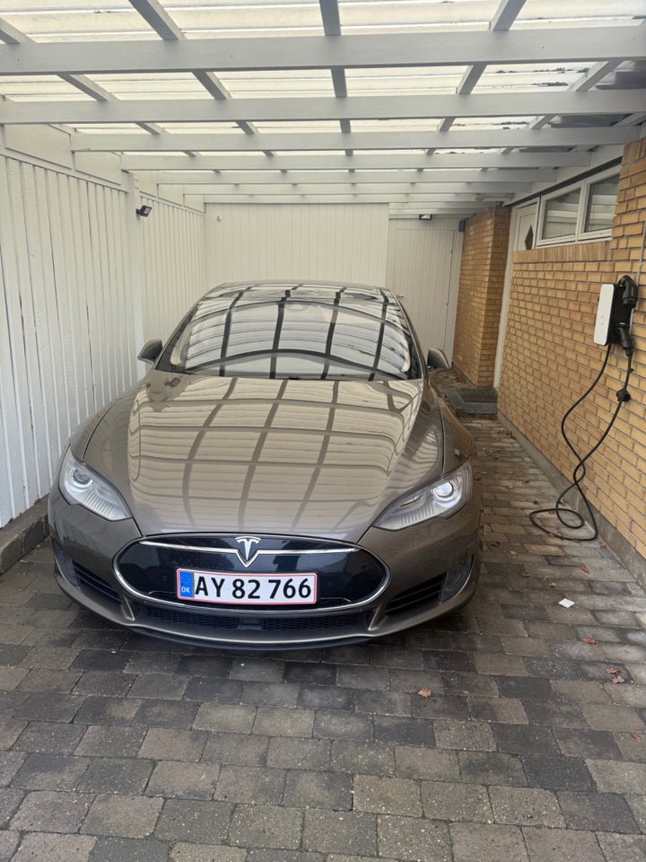Tesla Model S 70D 5d