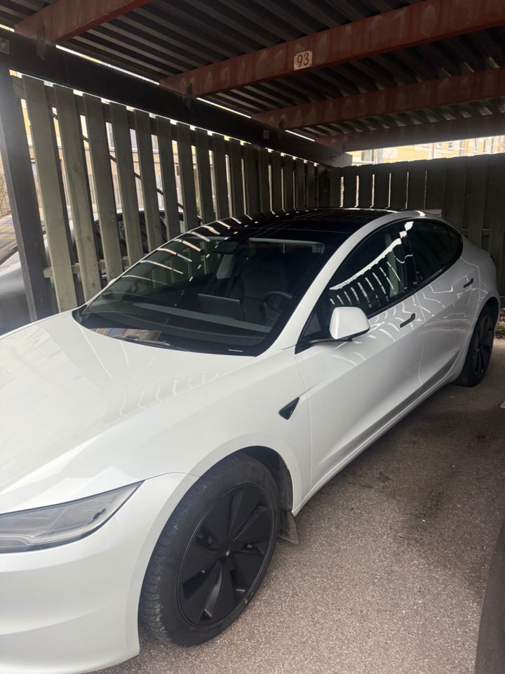 Tesla Model 3 Long Range AWD 4d