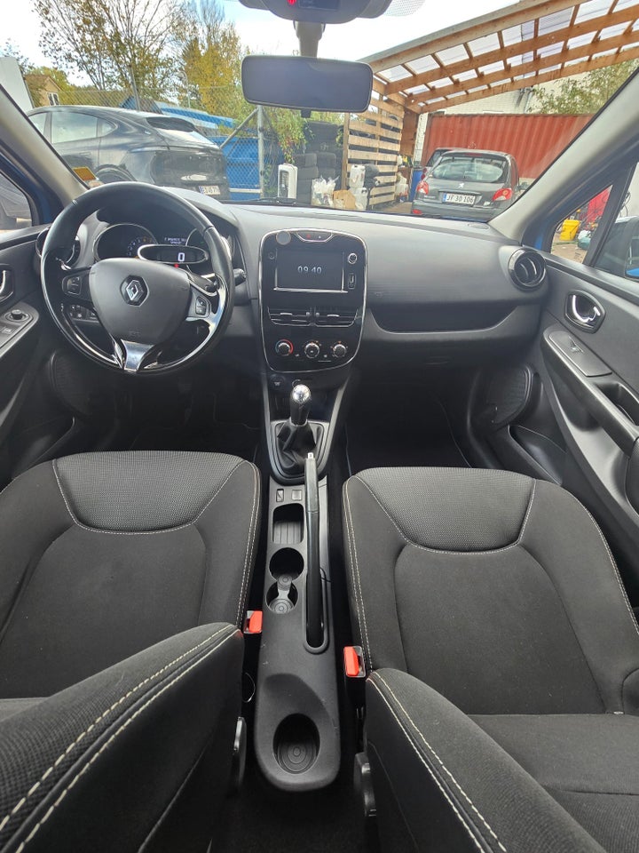 Renault Clio IV 0,9 TCe 90 Expression Sport Tourer 5d