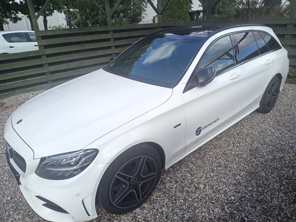 Mercedes C300 e 2,0 AMG Line stc. aut. 5d