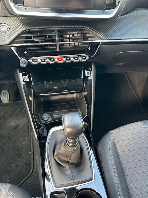 Peugeot 208 1,2 PureTech 100 Allure 5d