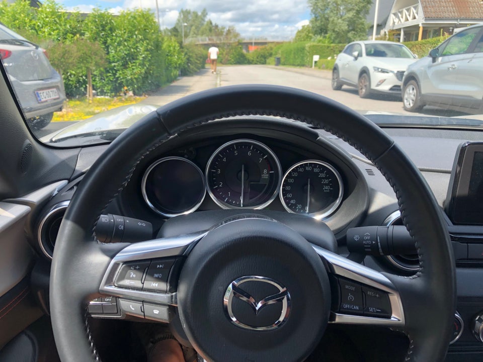 Mazda MX-5 2,0 SkyActiv-G 184 RF Kazari 2d