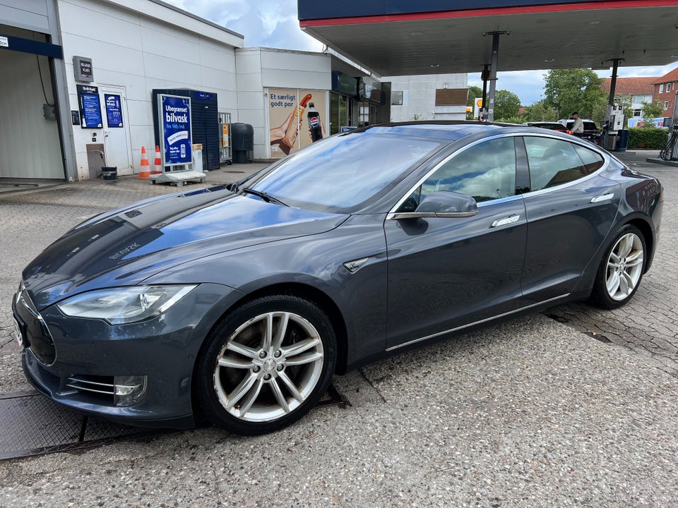 Tesla Model S 85D 5d