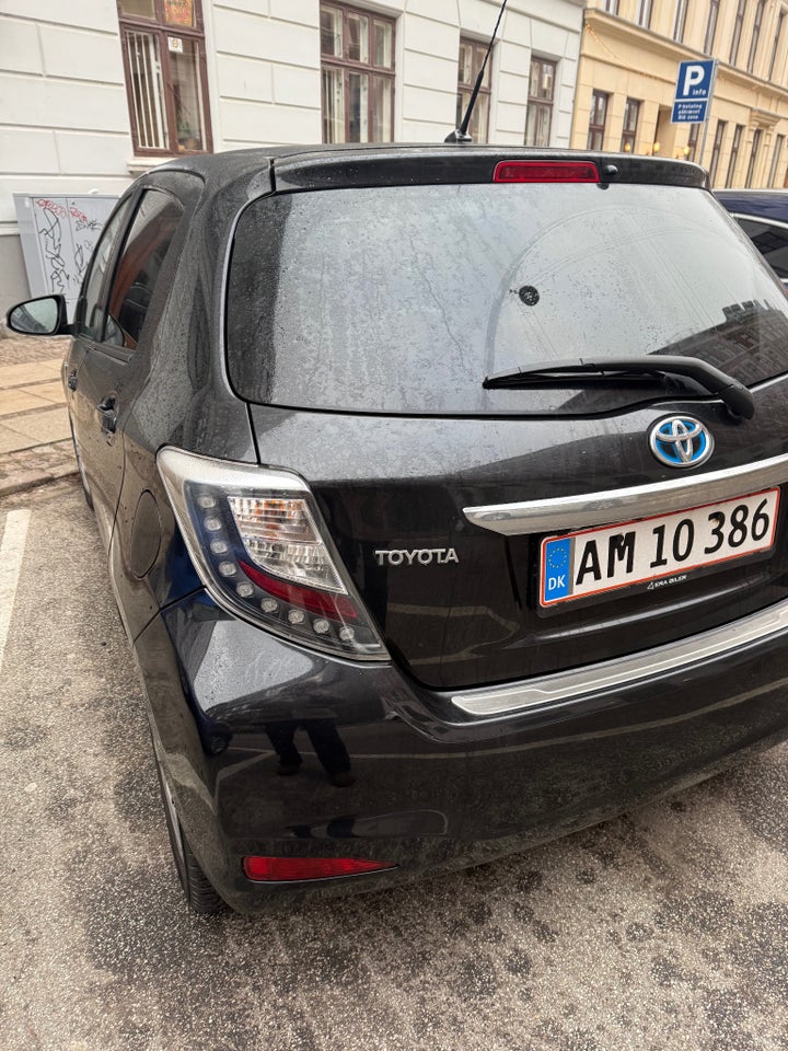 Toyota Yaris 1,5 Hybrid H2 Touch CVT 5d