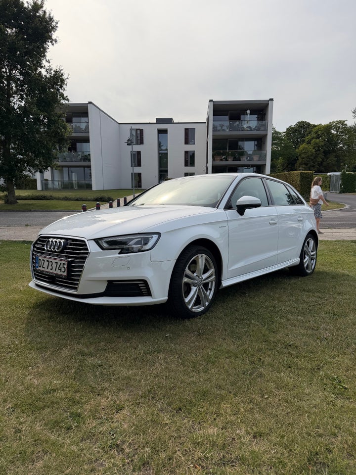 Audi A3 1,4 e-tron S-line Sportback S-tr. 5d