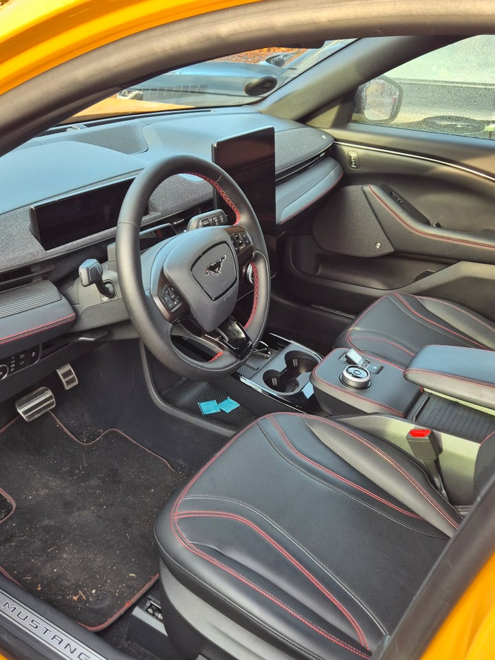 Ford Mustang Mach-E 98 Premium Extended Range 5d