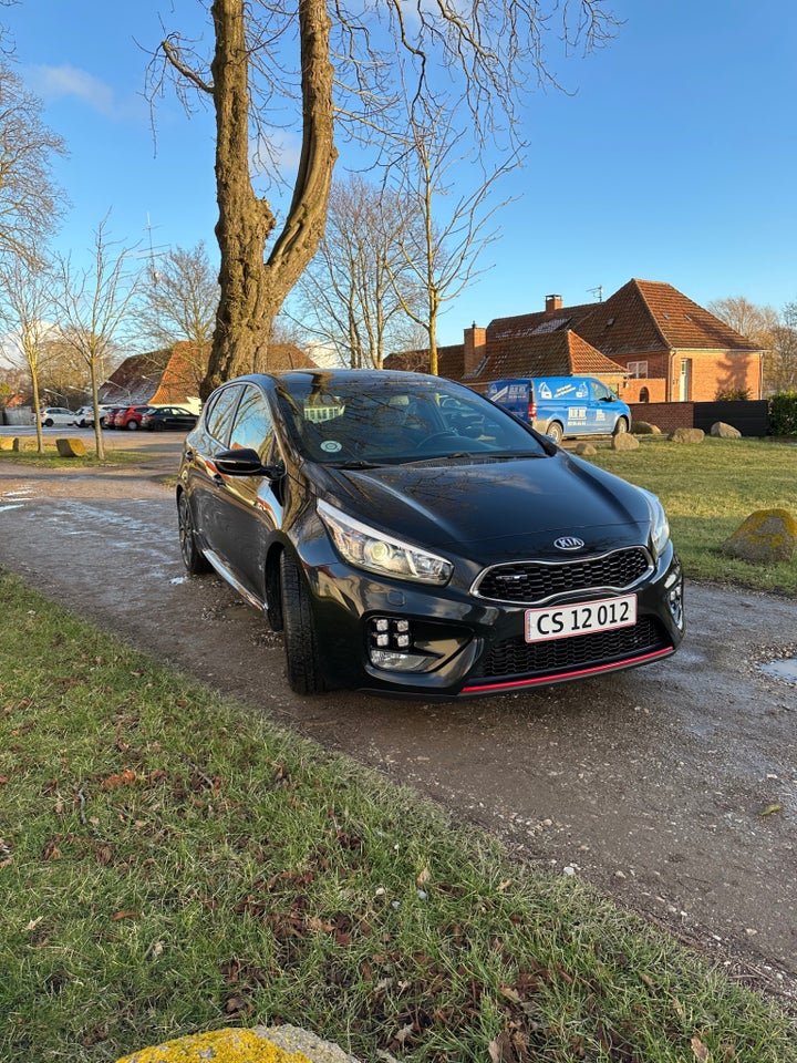 Kia Ceed 1,6 GDi GT Advance 5d