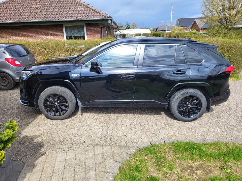 Toyota RAV4 2,5 Plug-in Hybrid H3 AWD-i 5d