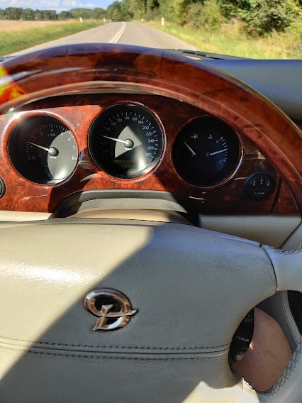 Jaguar Daimler 4,0 V8 LWB 4d