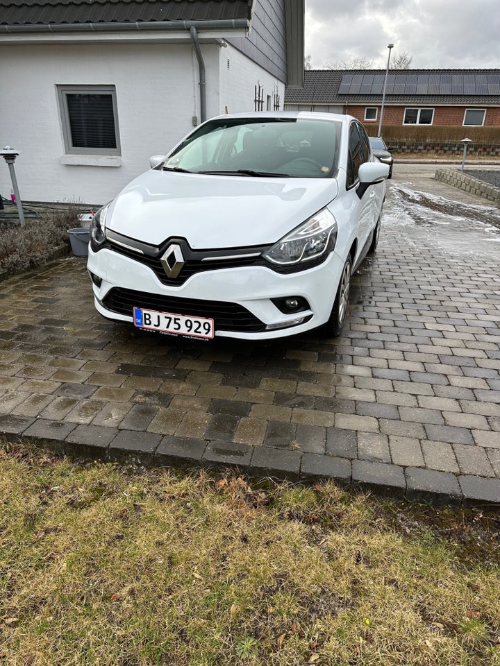 Renault Clio IV 1,5 dCi 90 Zen 5d