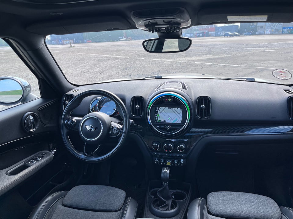 MINI Countryman Cooper SE 1,5 Essential Edition aut. ALL4 5d