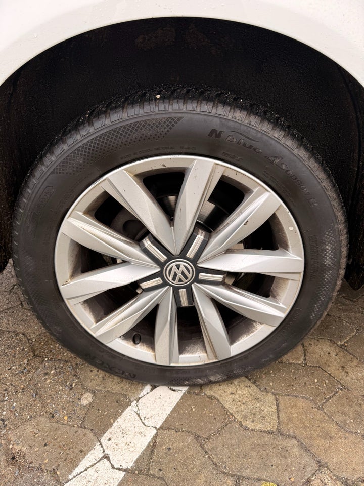 VW Transporter 2,0 TDi 199 Kassevogn DSG lang