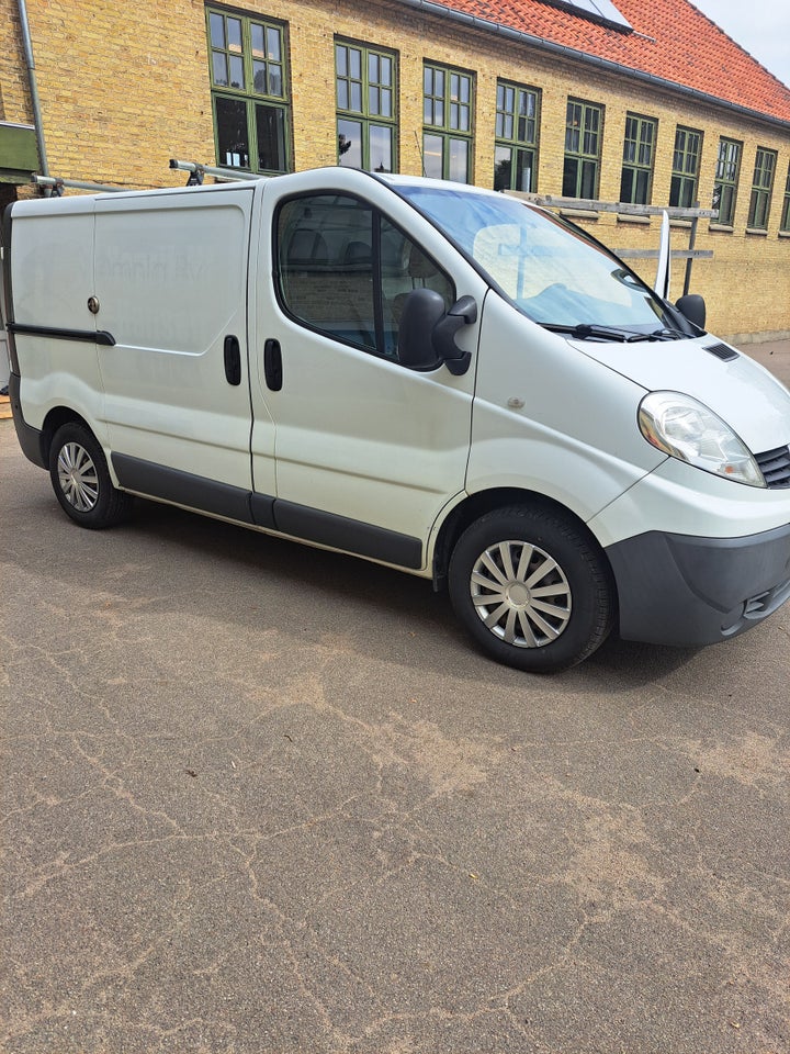 Renault Trafic T29 2,0 dCi 90 L1H1 4d