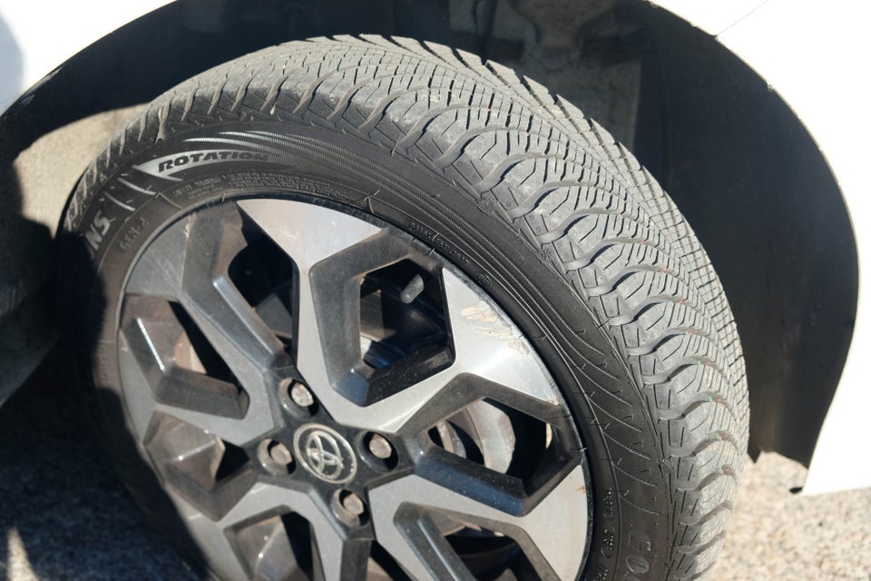 Toyota Aygo 1,0 VVT-i x-press 5d