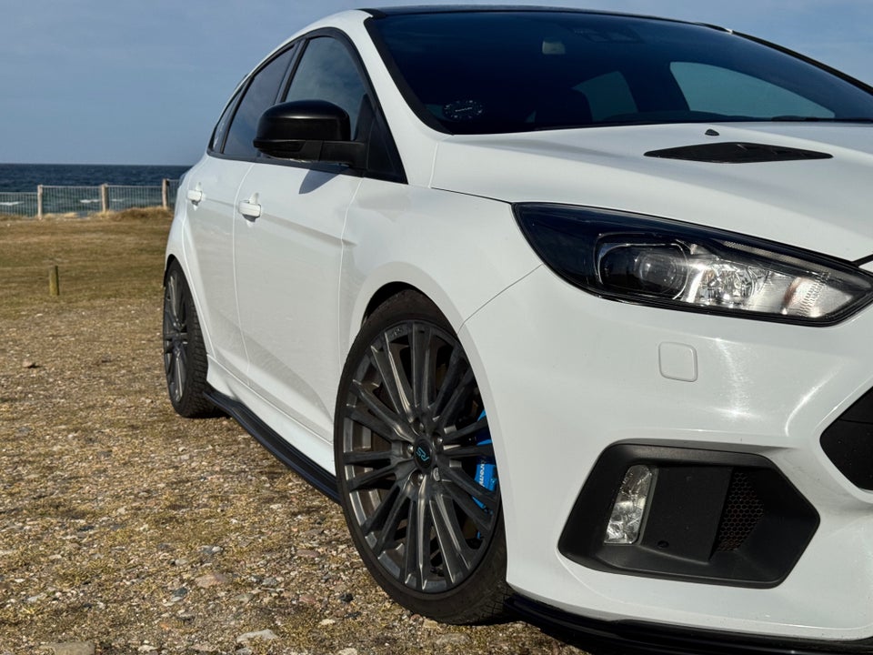 Ford Focus 2,3 SCTi 350 RS 5d