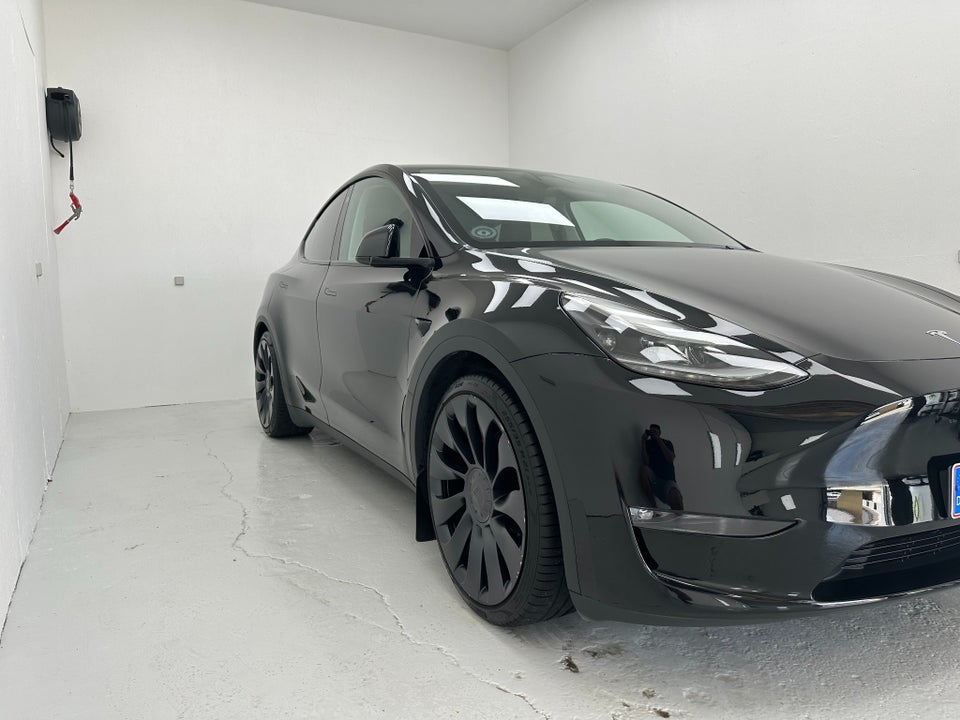 Tesla Model Y Performance AWD 5d