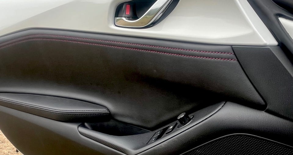 Mazda MX-5 2,0 SkyActiv-G 160 RF Sport 2d
