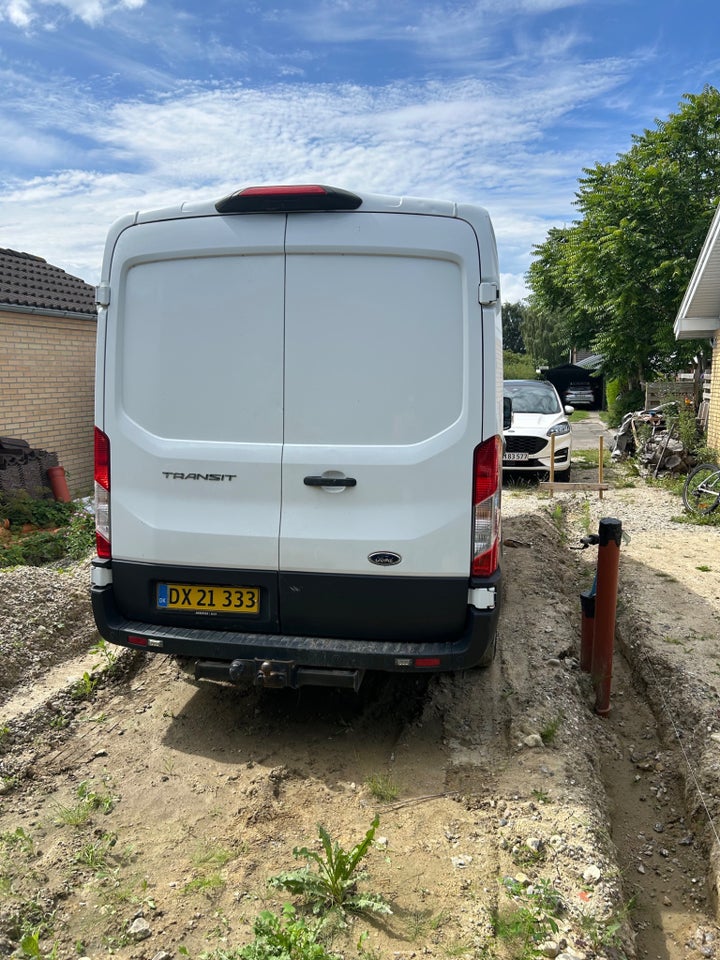 Ford Transit 350 L2 Van 2,0 TDCi 185 Limited H2 RWD