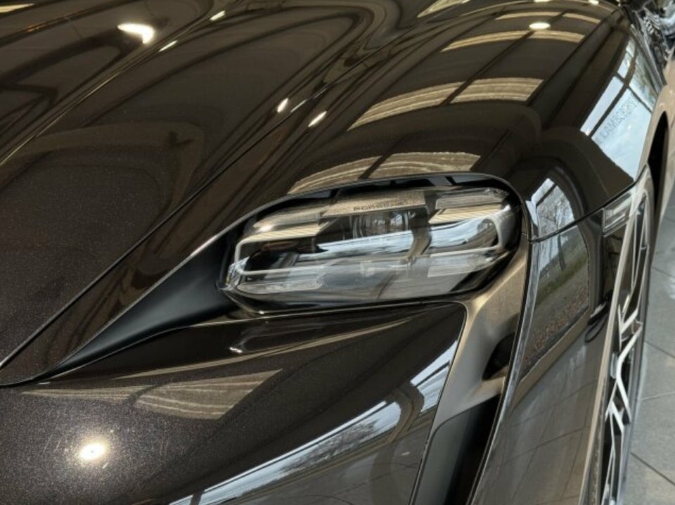 Porsche Taycan Performance+ 4d