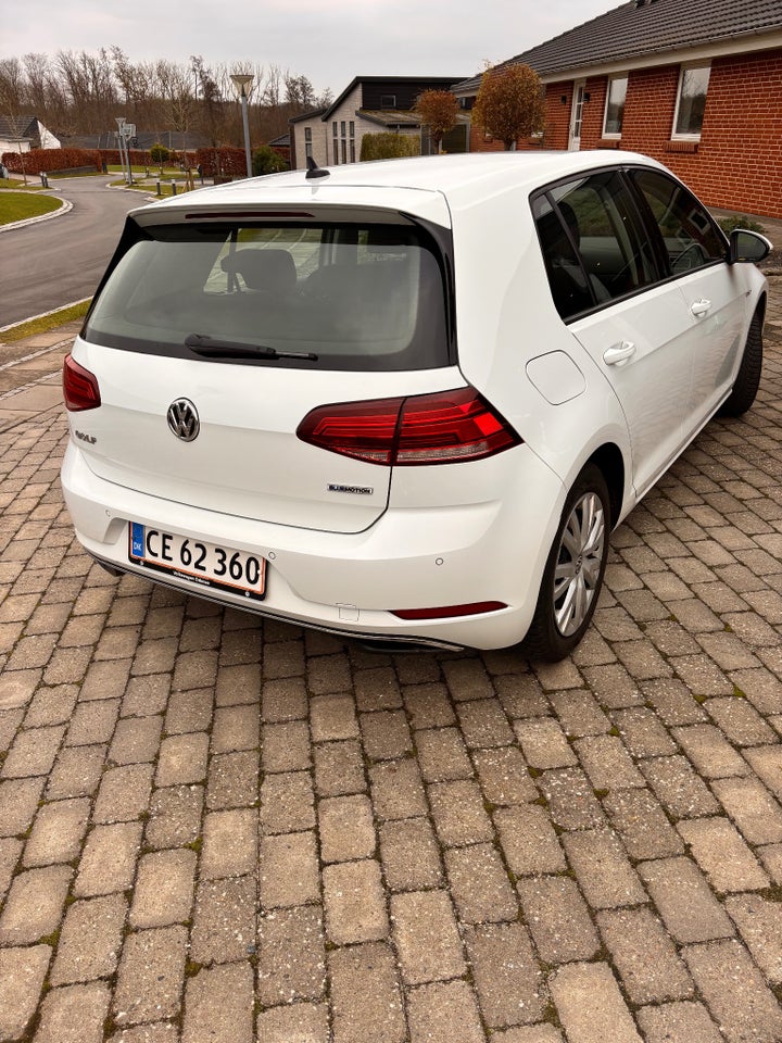 VW Golf VII 1,5 TSi 130 Comfortline DSG 5d