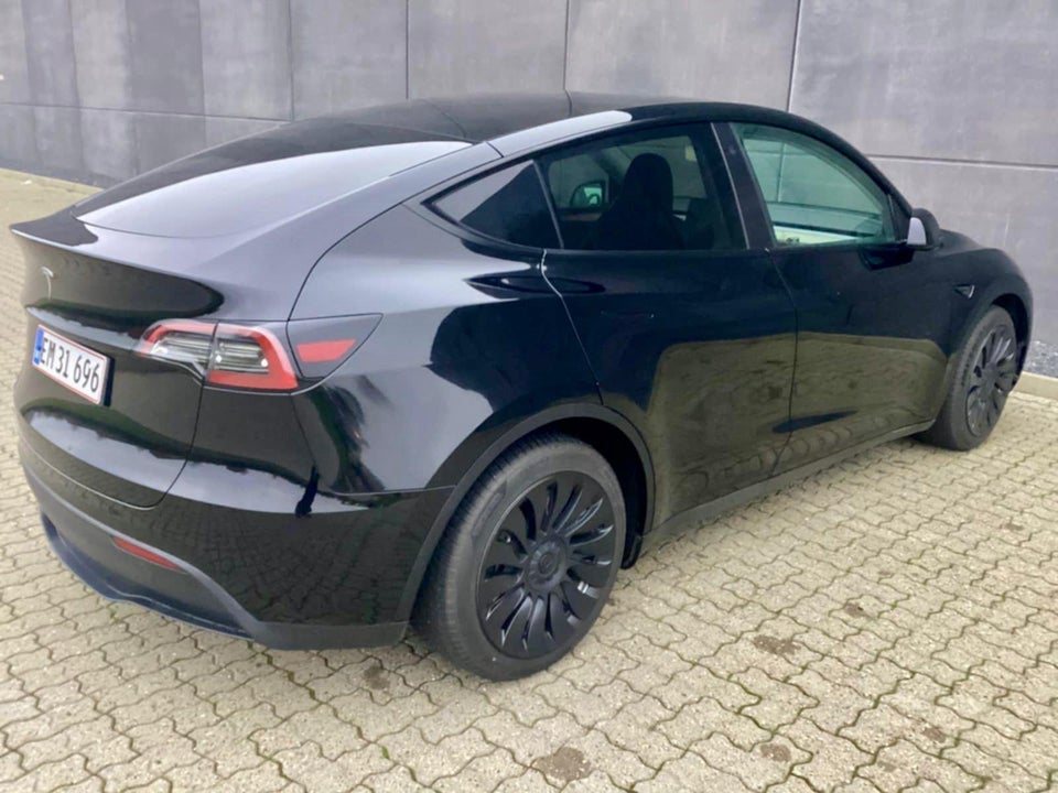 Tesla Model Y RWD 5d