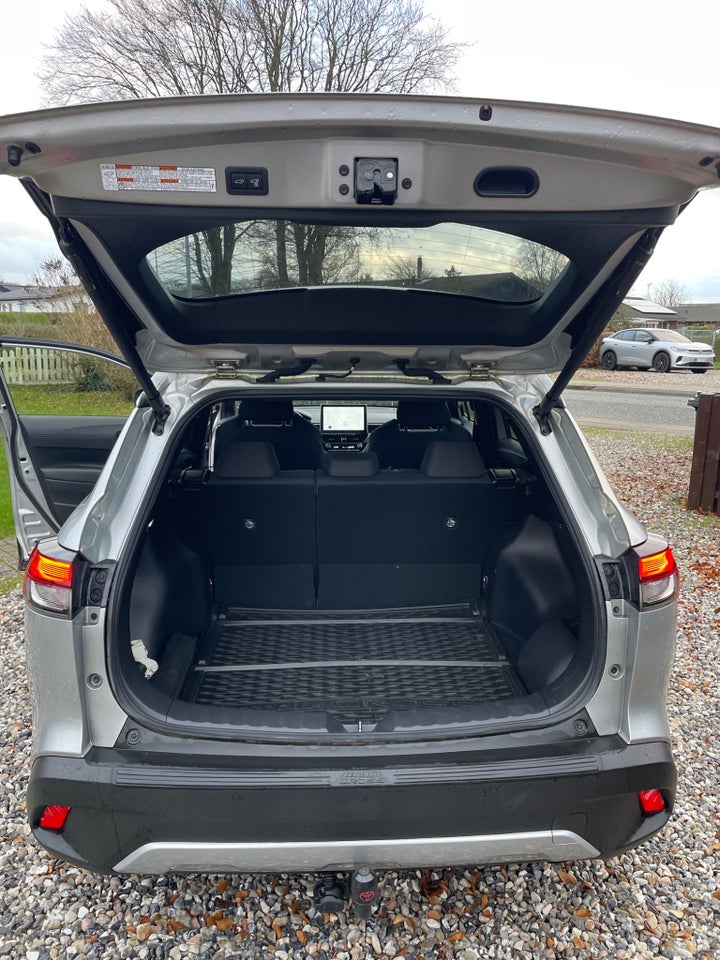 Toyota Corolla Cross 2,0 Hybrid Style Comfort CVT 5d