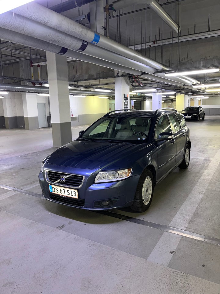 Volvo V50 1,8 Momentum 5d