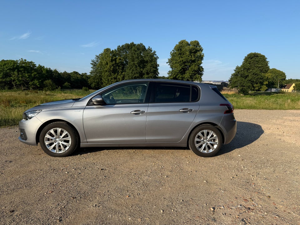 Peugeot 308 1,2 PureTech 130 Style 5d