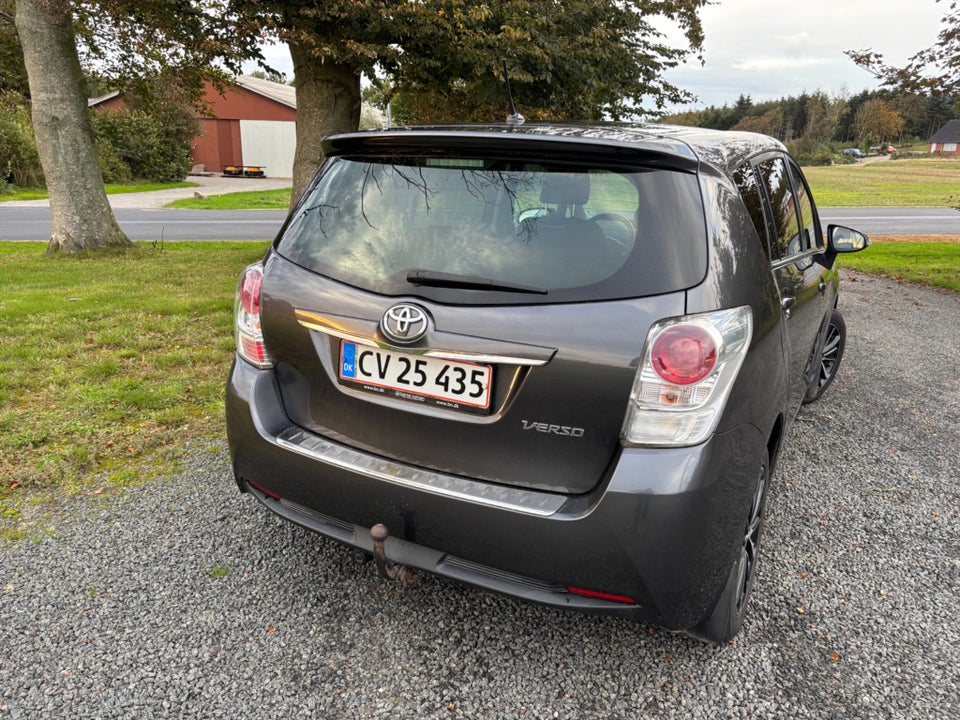 Toyota Verso 1,8 VVT-i T2 Touch 7prs 5d