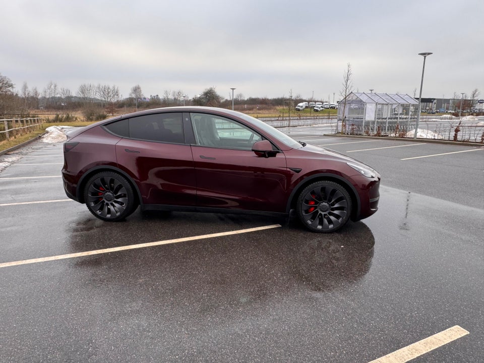 Tesla Model Y Performance AWD 5d