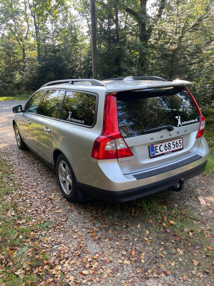 Volvo V70 2,4 D 163 Momentum aut. 5d