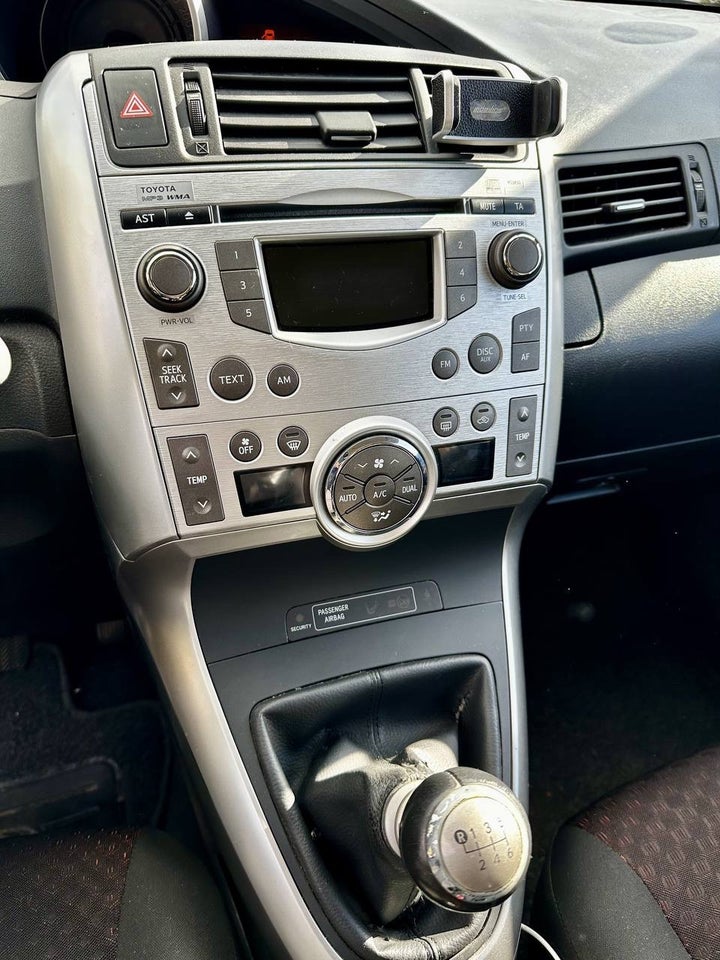 Toyota Verso 1,8 TX 7prs 5d