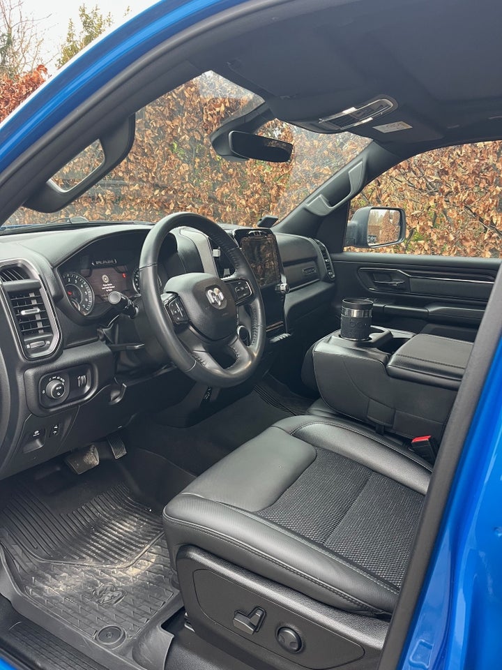 Dodge RAM 1500 5,7 V8 Hemi Built to Serve aut. 4d