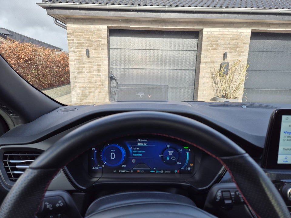 Ford Kuga 2,5 PHEV ST-Line CVT 5d