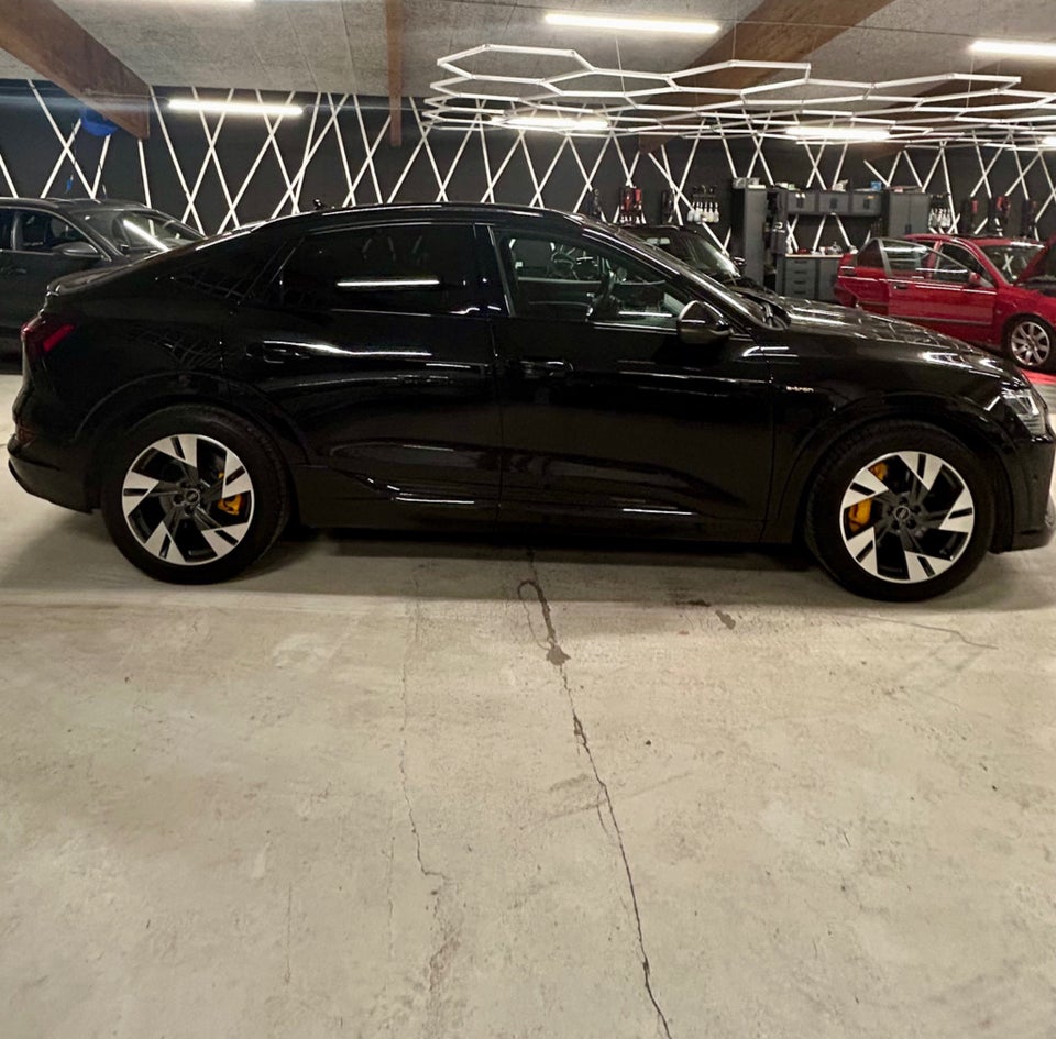 Audi e-tron 50 S-line Prestige Sportback quattro 5d