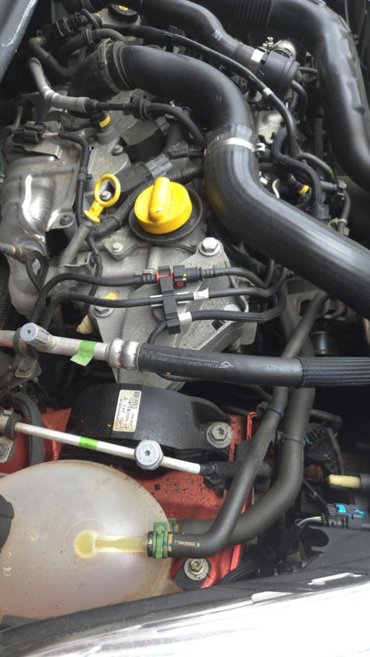 Renault Clio IV 0,9 TCe 90 Limited Sport Tourer 5d