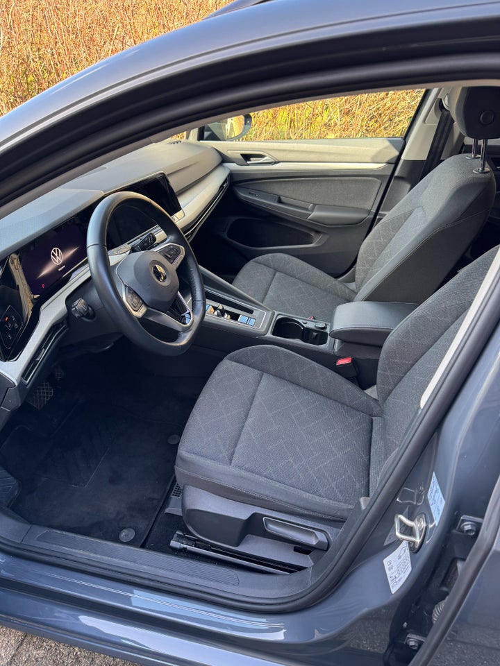 VW Golf VIII 1,5 eTSi 130 Life Variant DSG 5d