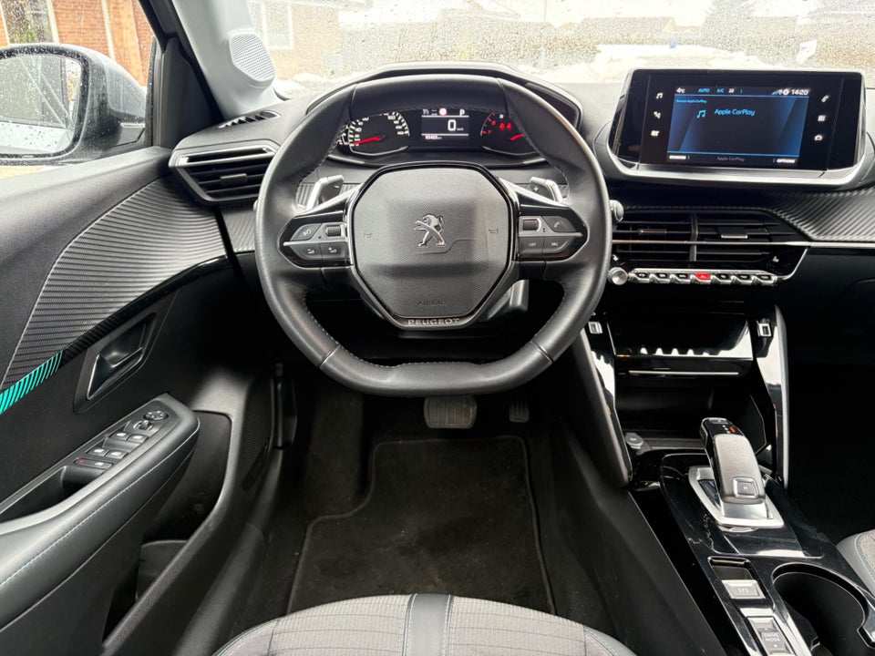 Peugeot 208 1,2 PureTech 100 Evolution EAT8 5d