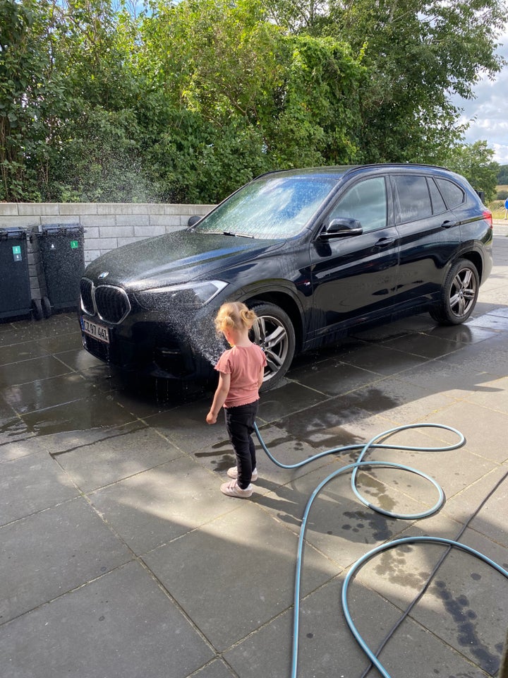 BMW X1 2,0 sDrive18d M-Sport aut. 5d