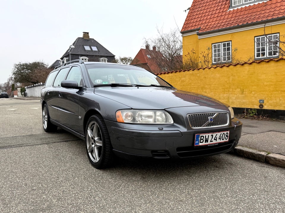 Volvo V70 2,4 170 5d