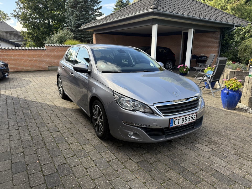 Peugeot 308 1,6 THP 125 Active 5d