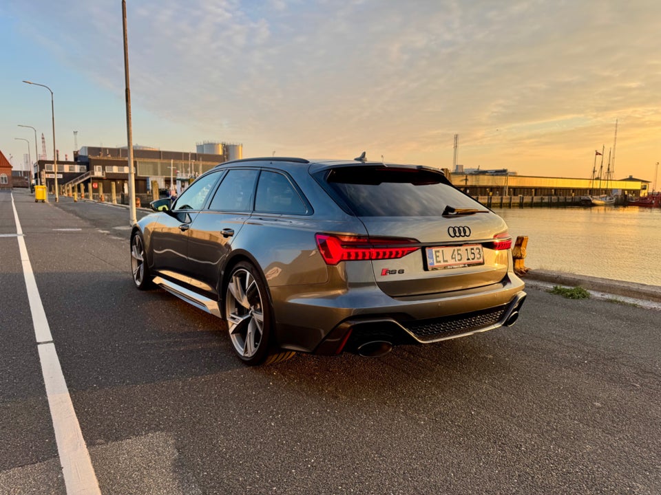 Audi RS6 4,0 TFSi Avant quattro Tiptr. 5d