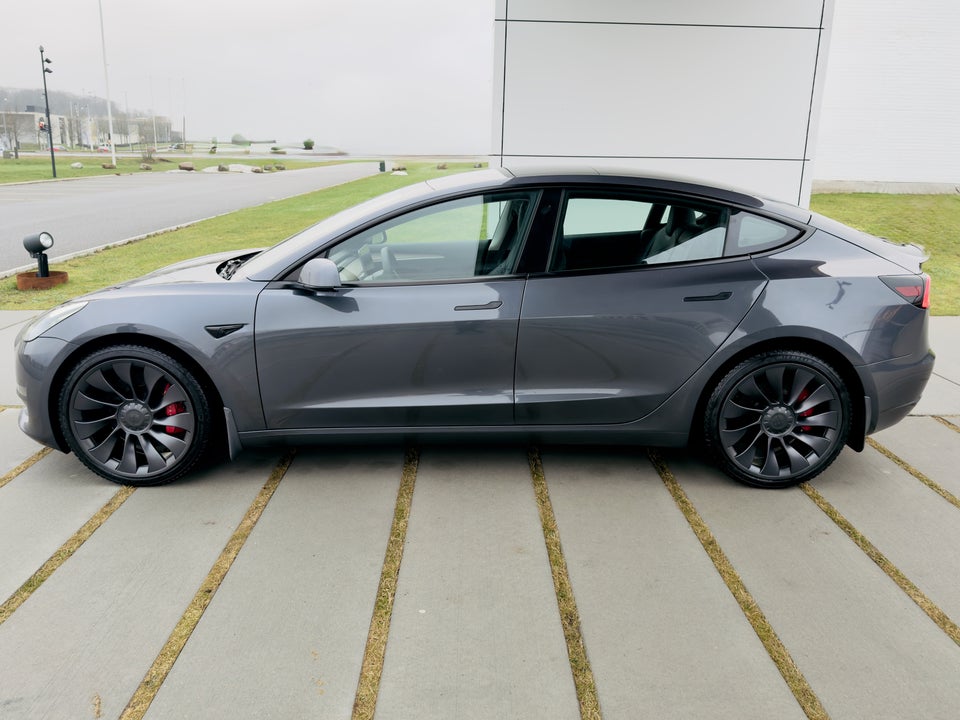 Tesla Model 3 Performance AWD 4d