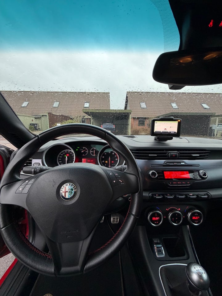 Alfa Romeo Giulietta 1,75 TBi Quadrifoglio Verde 5d