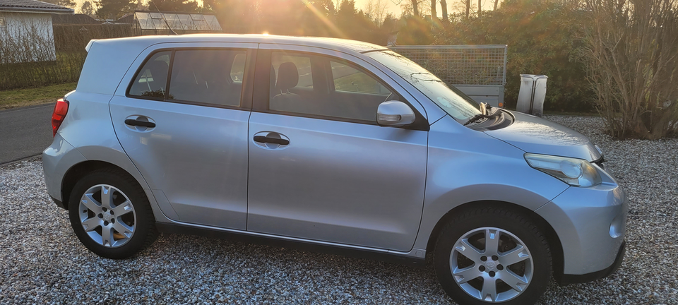 Toyota Urban Cruiser 1,3 VVT-i T1 5d