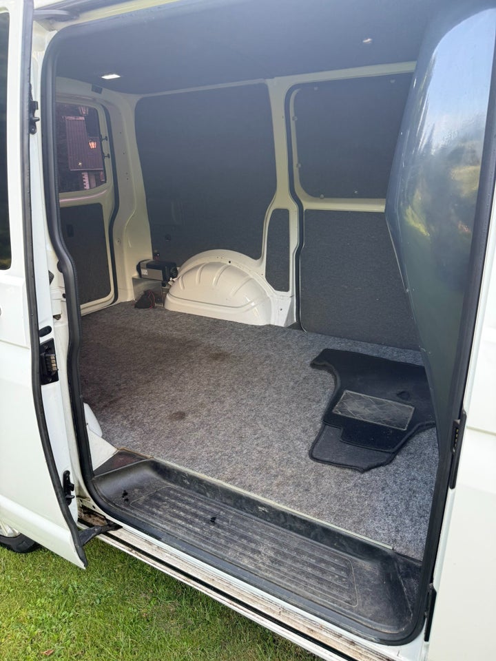 VW Transporter 2,0 TDi 199 Kombi DSG 4Motion kort