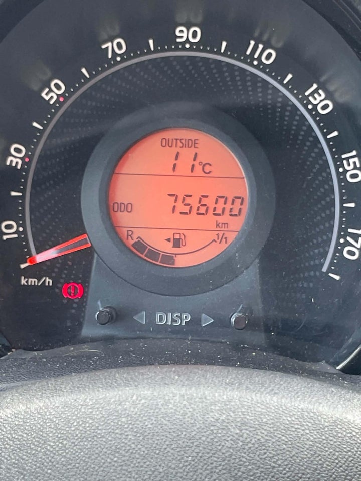 Toyota Aygo 1,0 VVT-i x-plore 5d