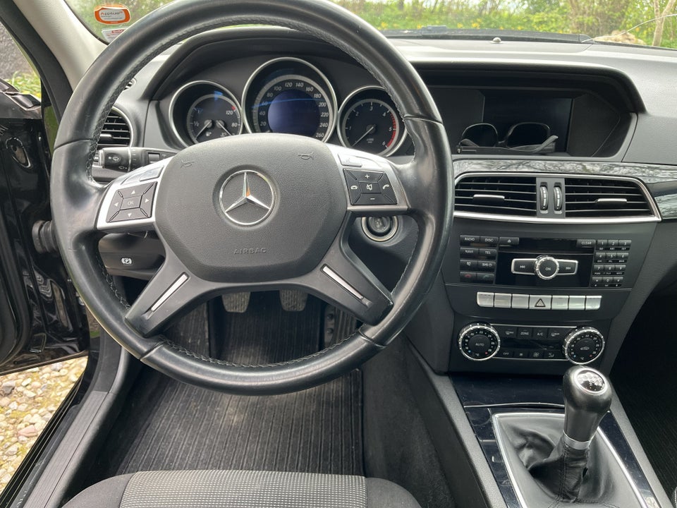 Mercedes C180 2,2 CDi Avantgarde stc. BE 5d