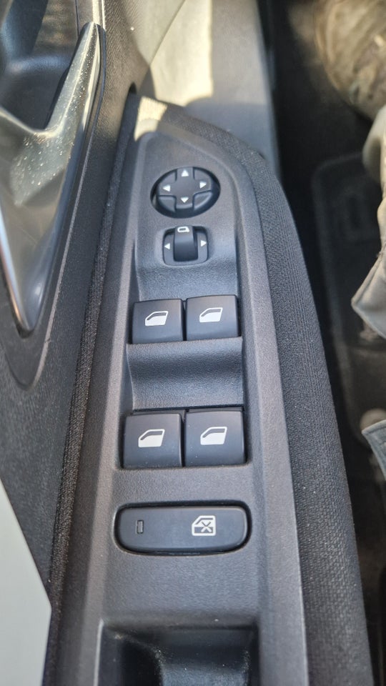 Citroën C4 1,2 PureTech 100 Feel 5d